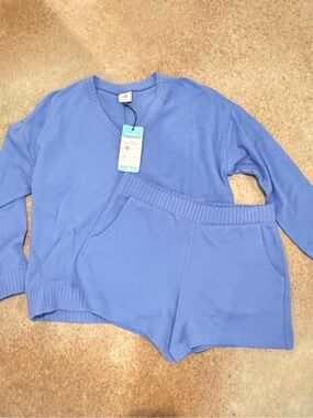NWT Cabi Skipper Sweater and Shorts Set Medium